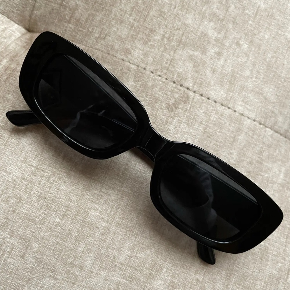 New Black On Black Unisex Vintage Fashion Lightweight PC Anti-Glare Sunglasses - Picture 5 of 14